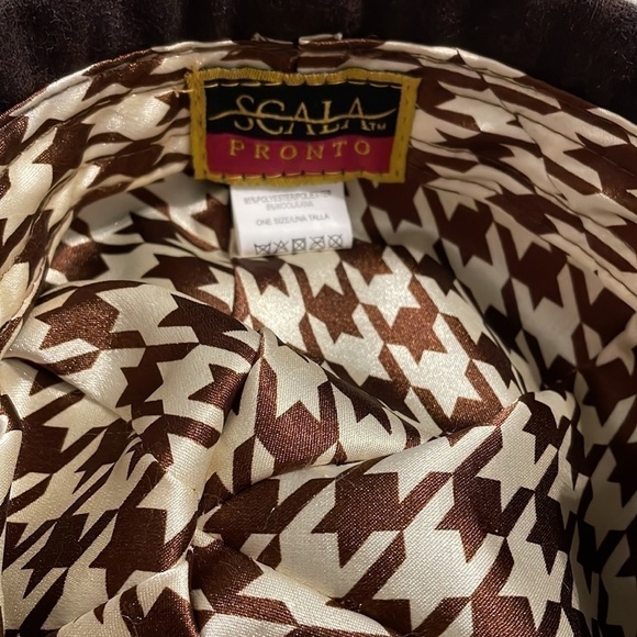 𝅺SCALA Pronto, wool blend, metal studded, newsboy cap, excellent condition - Picture 5 of 5